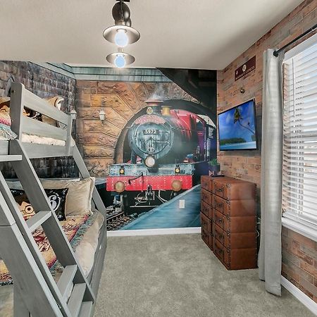 5 Bedrooms - 4,5 Bathrooms - Windsor At Westside 8928 Sa Orlando Kültér fotó