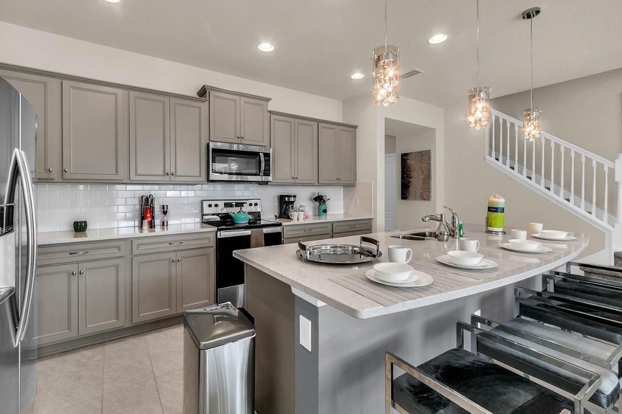 5 Bedrooms - 4,5 Bathrooms - Windsor At Westside 8928 Sa Orlando Kültér fotó