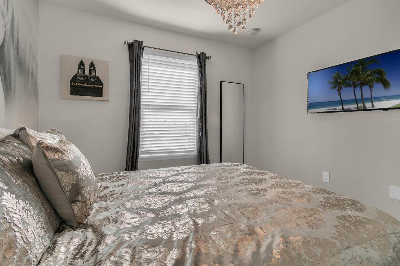 5 Bedrooms - 4,5 Bathrooms - Windsor At Westside 8928 Sa Orlando Kültér fotó