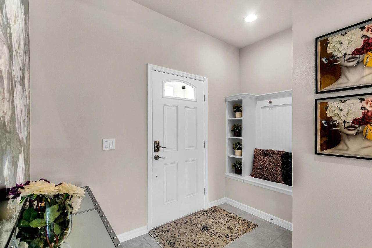 5 Bedrooms - 4,5 Bathrooms - Windsor At Westside 8928 Sa Orlando Kültér fotó